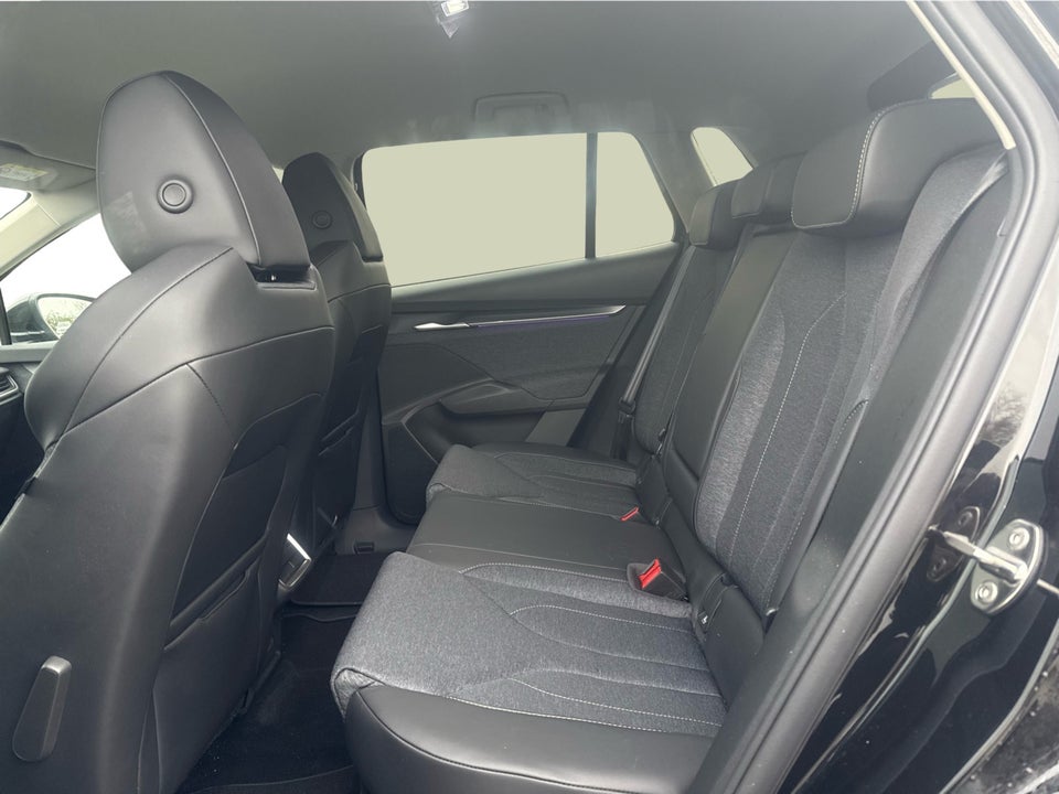 Skoda Elroq 85 iV Loft 5d