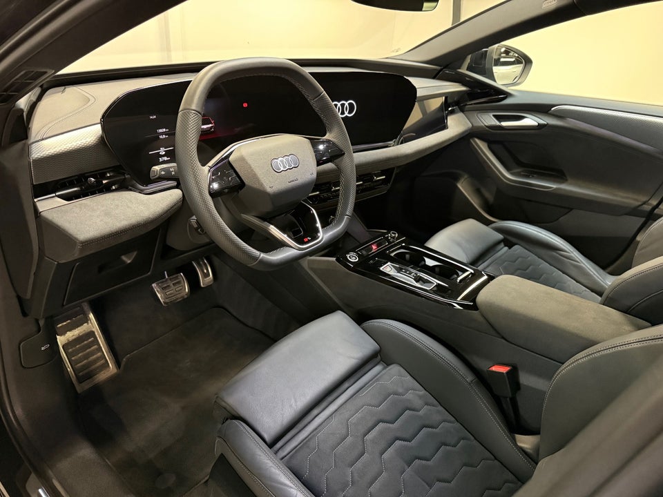 Audi A6 e-tron S-line plus Avant 5d