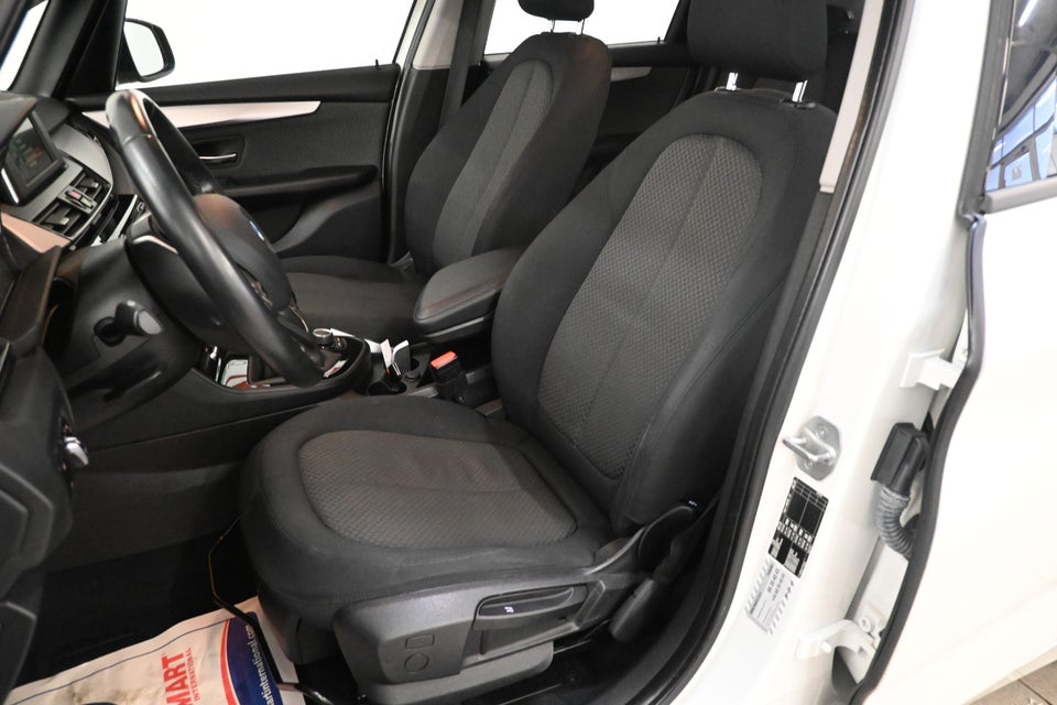 BMW 218d 2,0 Active Tourer 5d