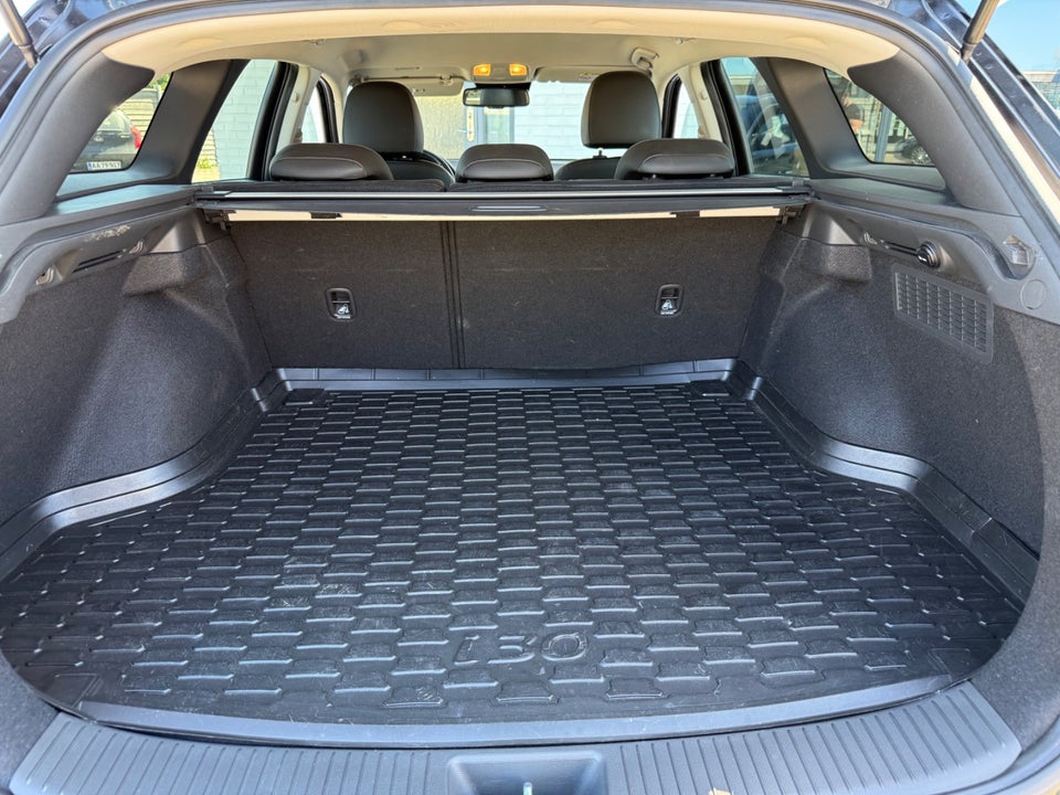 Hyundai i30 1,0 T-GDi Essential stc. DCT 5d