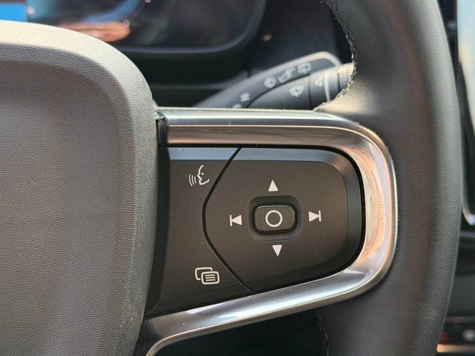 Volvo XC40 P6 ReCharge Core 5d