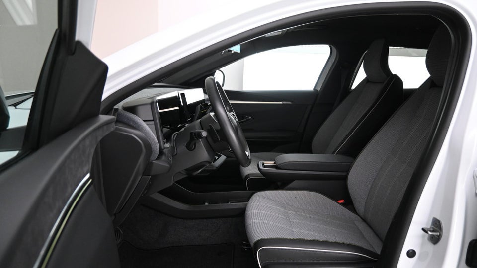 Renault Megane E-Tech 60 Techno 5d