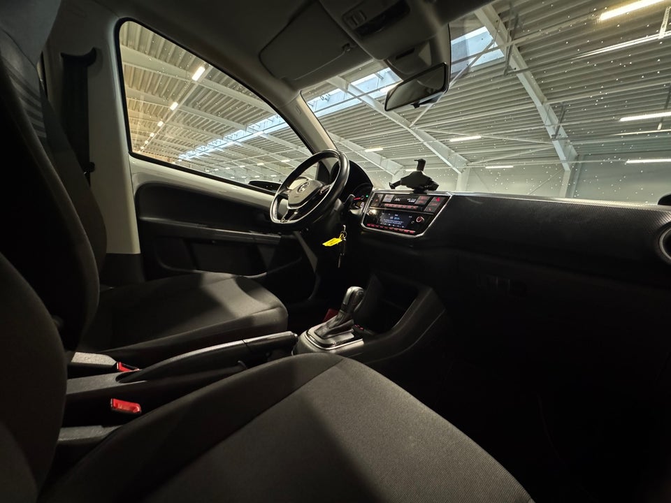 VW e-Up! Move Up! 5d