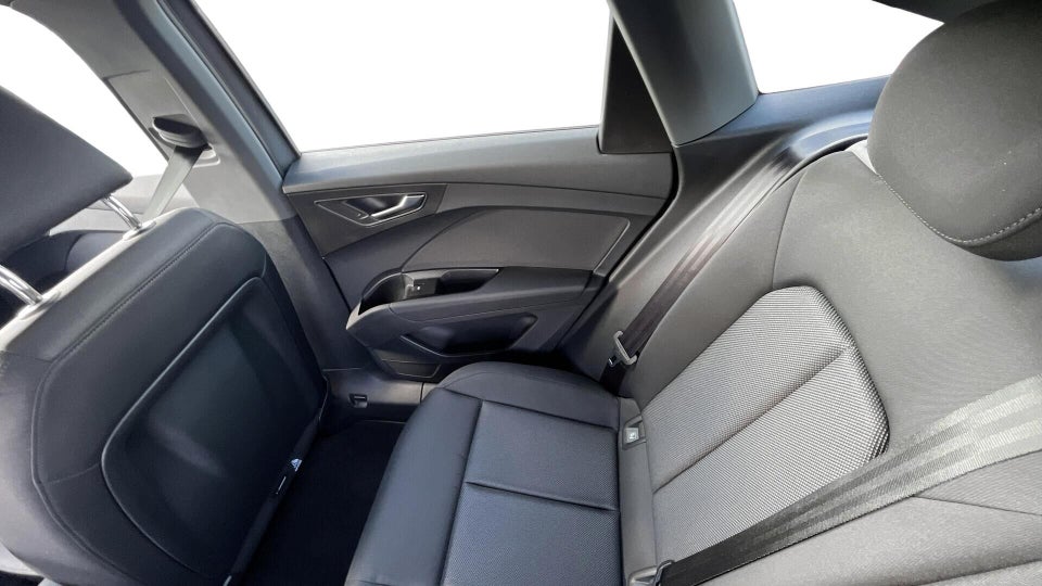 Audi Q4 e-tron 35  5d