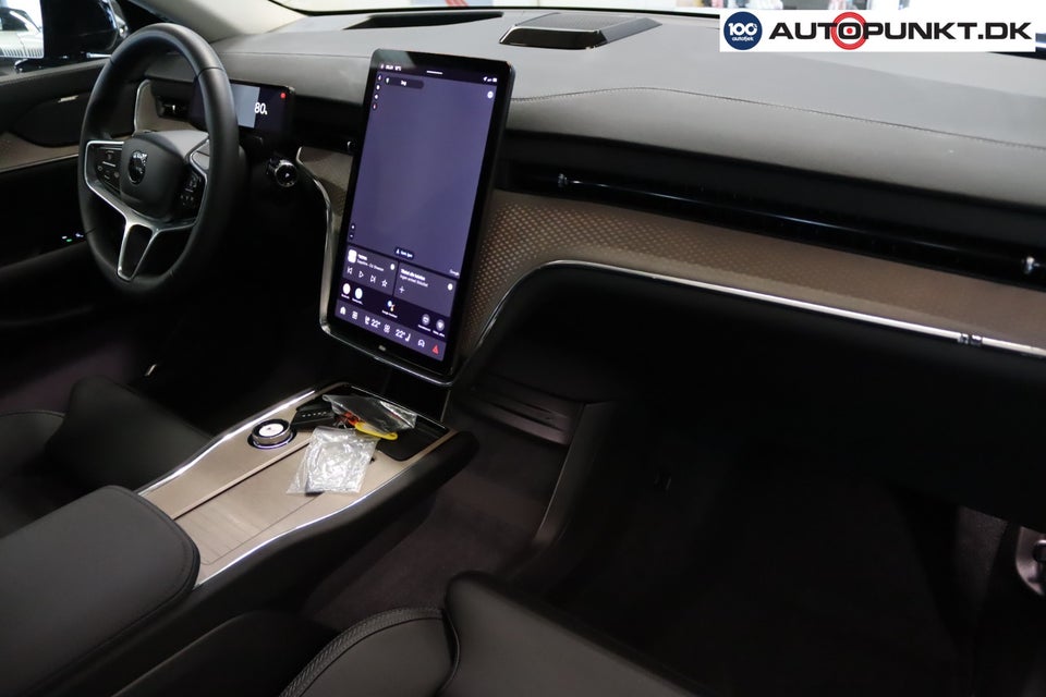 Volvo EX90 Plus 7prs 5d