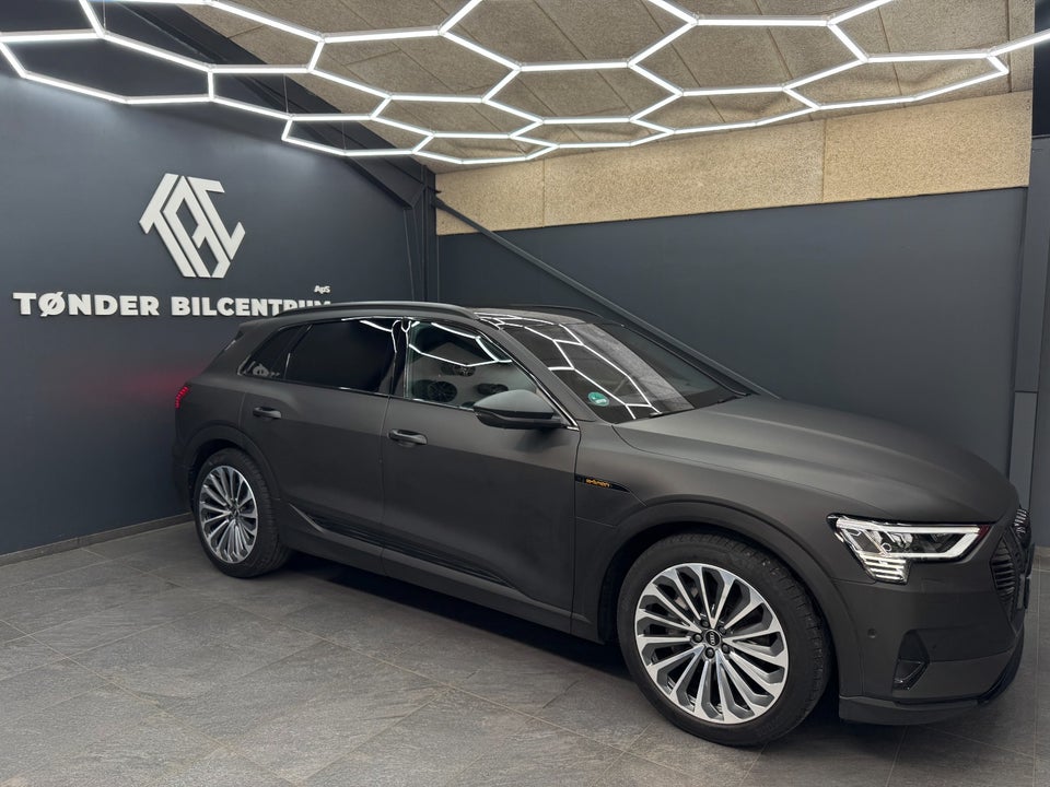 Audi e-tron 55 S-line quattro 5d