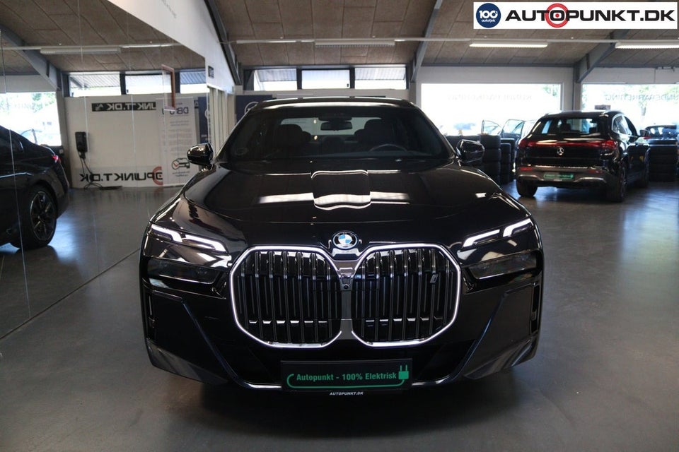 BMW i7 eDrive50 M-Sport 4d
