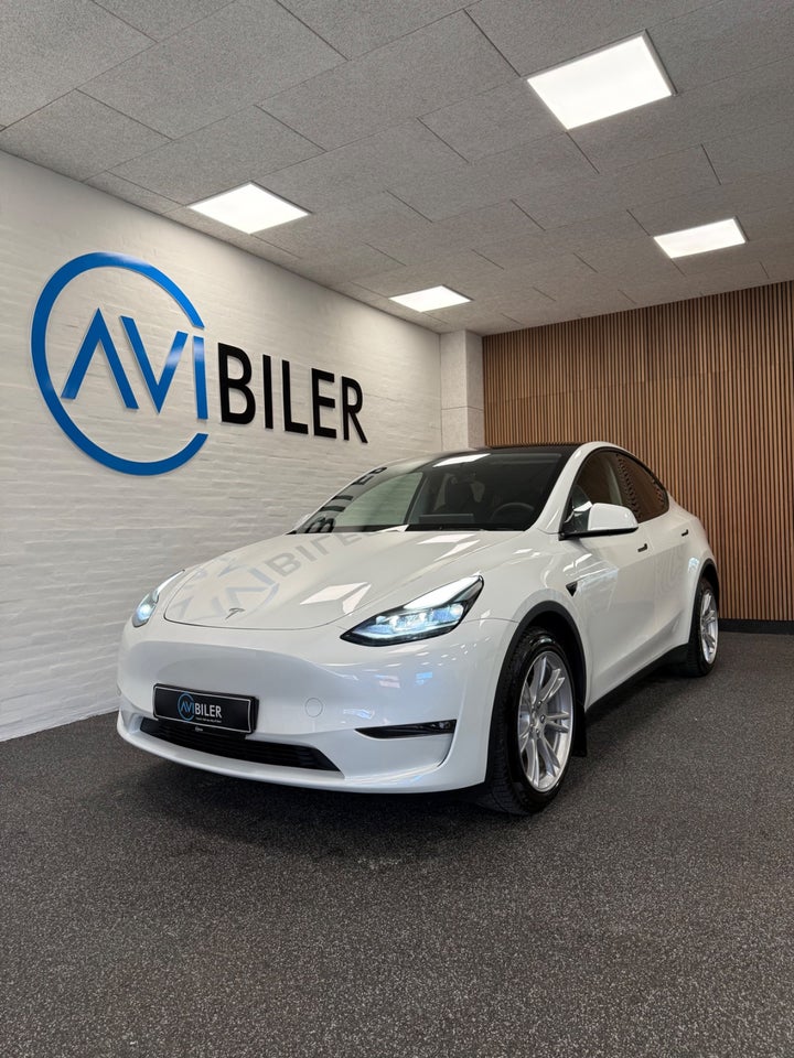 Tesla Model Y Long Range AWD 5d