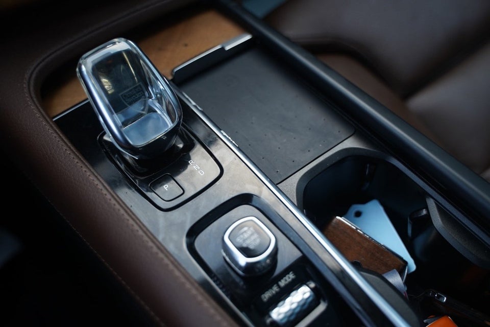 Volvo XC90 2,0 T8 ReCharge Inscription aut. AWD 7prs 5d