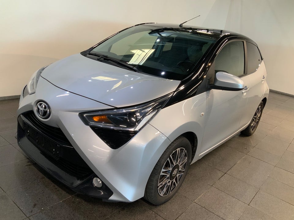 Toyota Aygo 1,0 VVT-i x-pression x-shift 5d