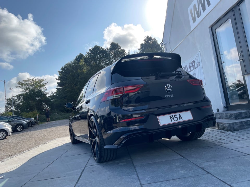 VW Golf VIII 1,4 GTE DSG 5d