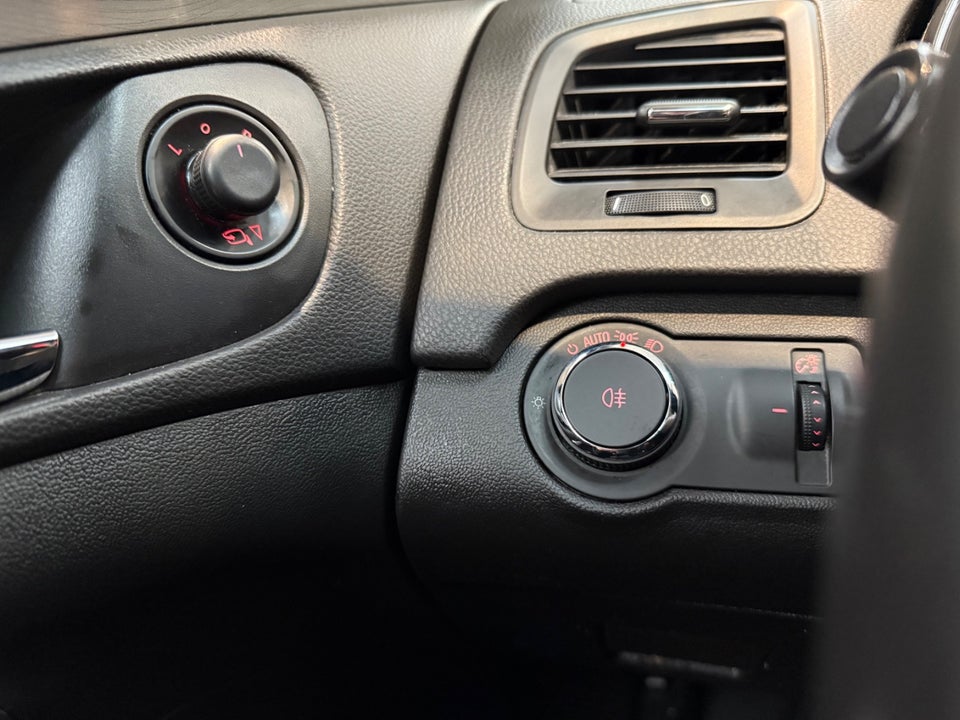 Opel Insignia 2,0 CDTi 130 Cosmo eco 4d