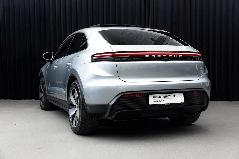 Porsche Macan 4 5d