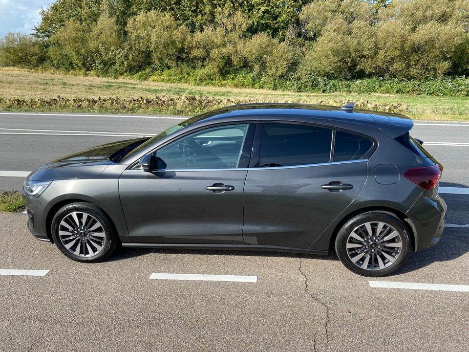 Ford Focus 1,0 EcoBoost mHEV Titanium 5d