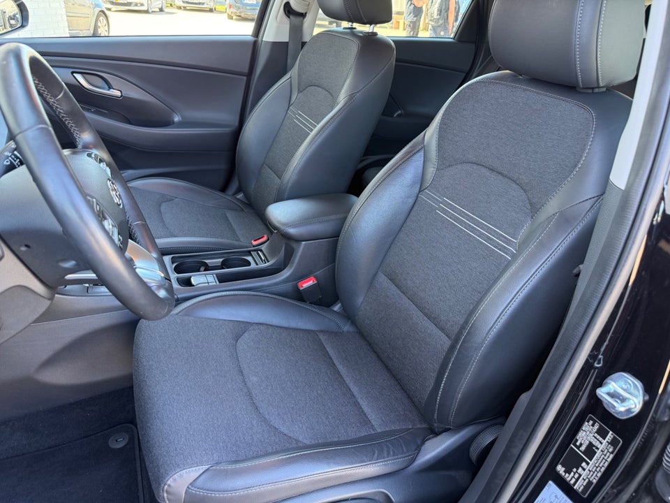Hyundai i30 1,0 T-GDi Essential stc. DCT 5d