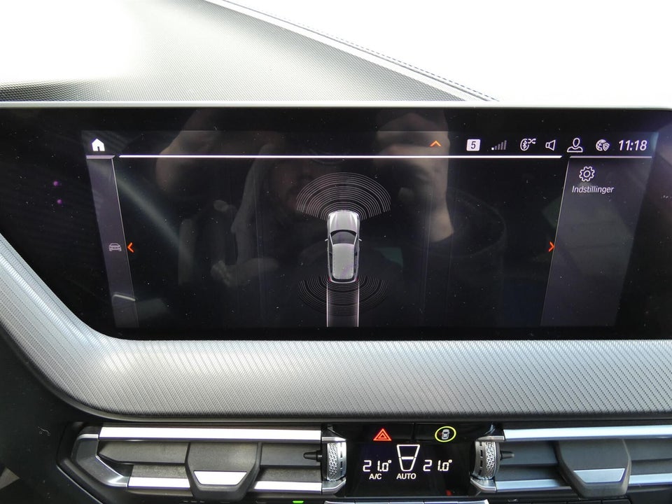 BMW M135i 2,0 Connected xDrive aut. Van 5d