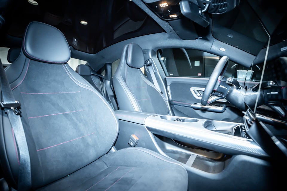 Mercedes CLA250+ EQ AMG Advance Plus 4d