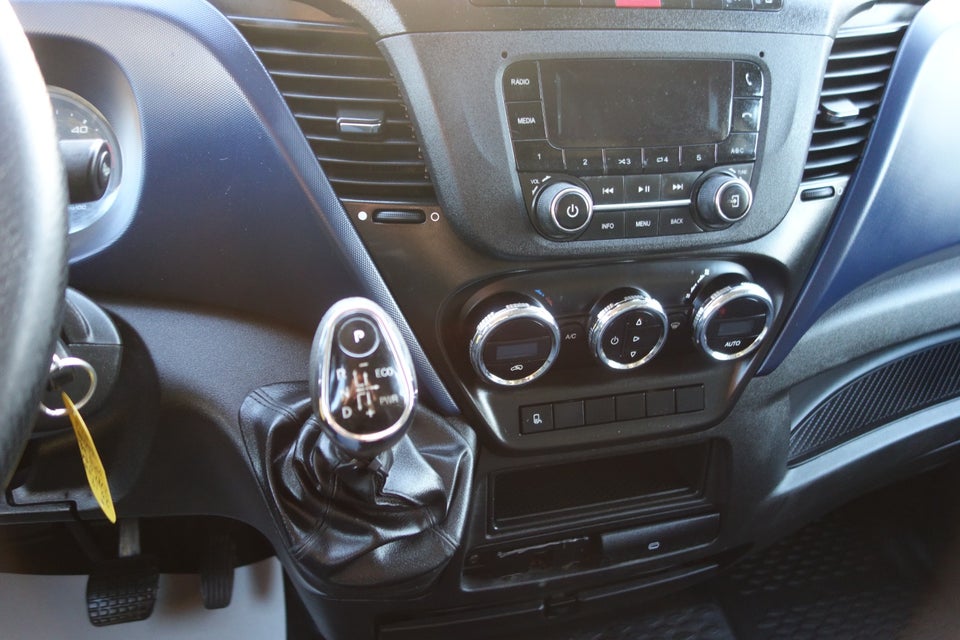 Iveco Daily 2,3 35S16 12m³ Van AG8