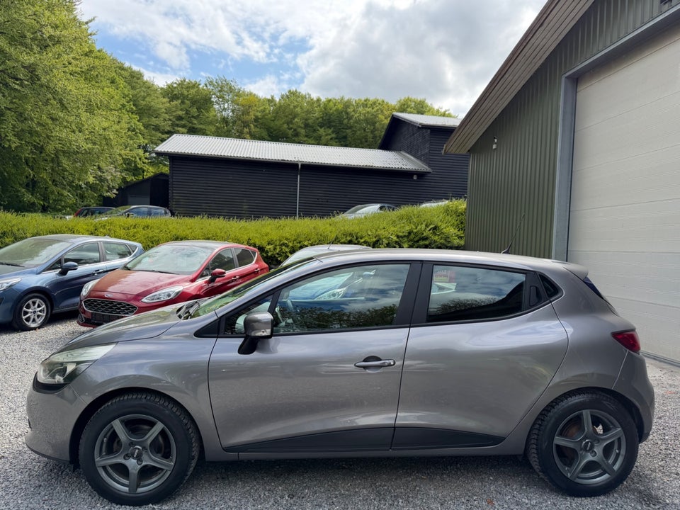 Renault Clio IV 1,5 dCi 75 Expression 5d