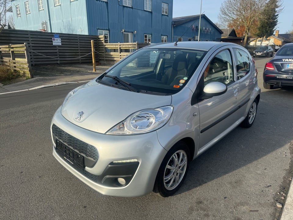 Peugeot 107 1,0 Air White 5d