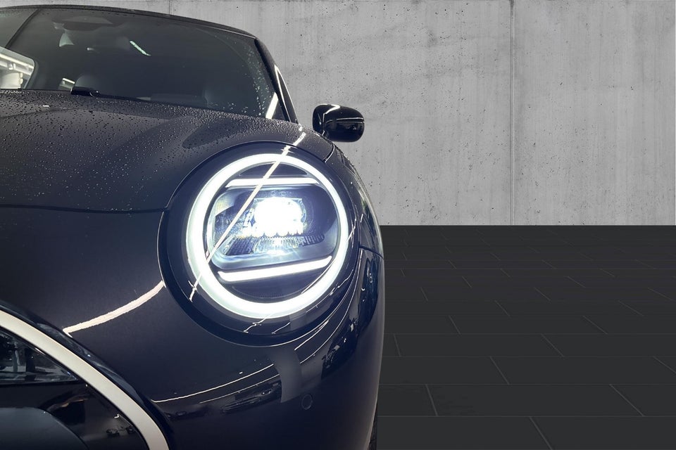 MINI Cooper SE Favoured Trim M 3d