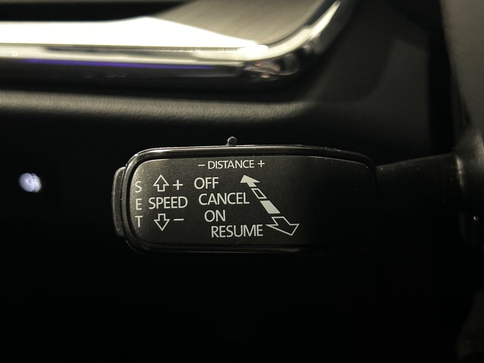 Skoda Enyaq 60 iV Plus Lodge 5d