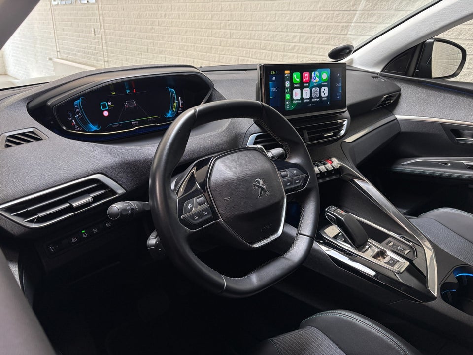 Peugeot 3008 1,6 Hybrid First Selection EAT8 5d