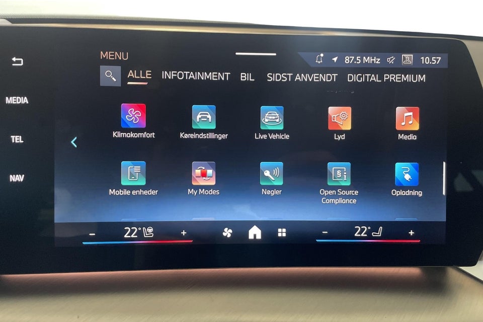 BMW iX2 xDrive30 Supercharged 5d