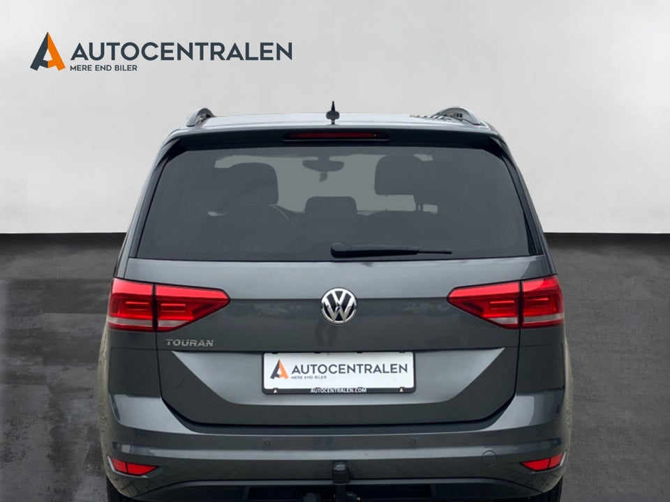 VW Touran 1,6 TDi 115 Comfortline Connect DSG 7prs 5d