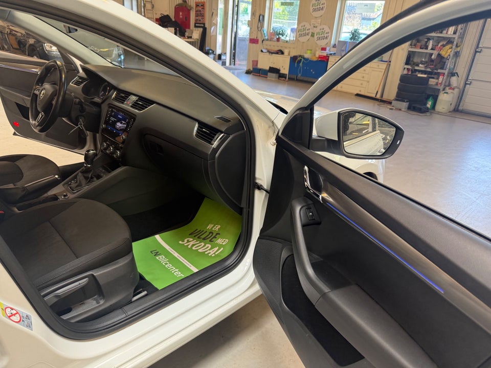 Skoda Octavia 1,8 TSi 180 Style Combi DSG 5d