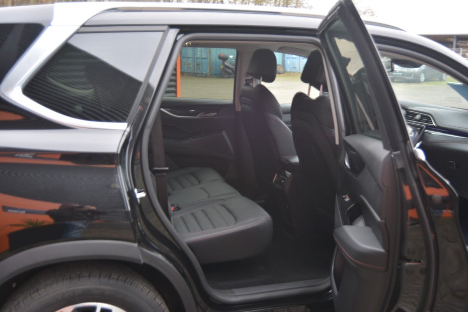 Maxus Euniq6 70  5d