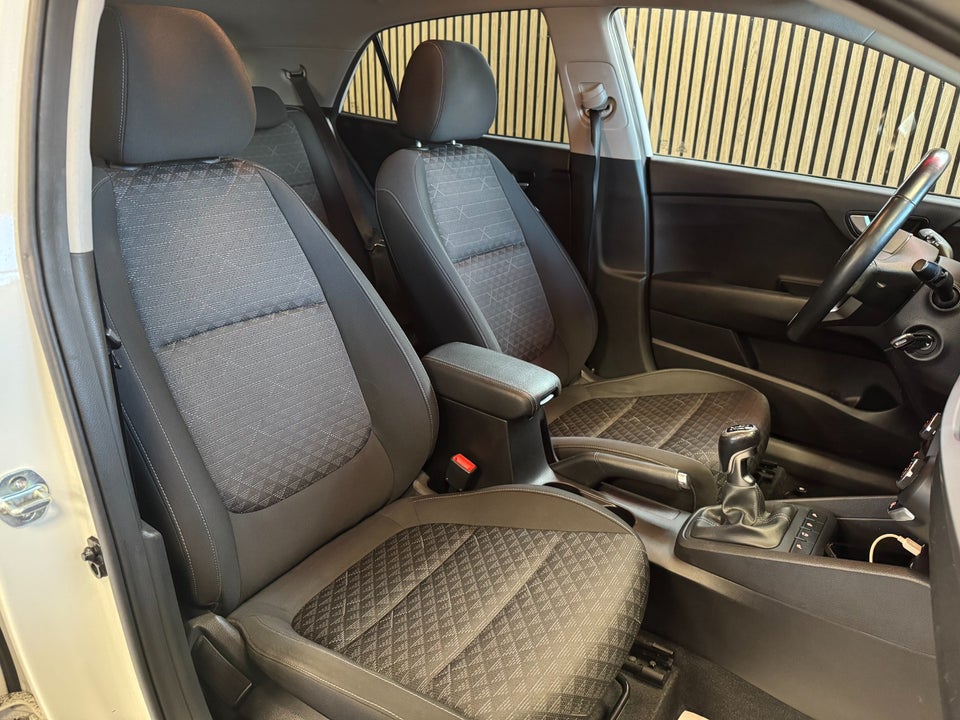 Kia Rio 1,0 T-GDi Attraction 5d