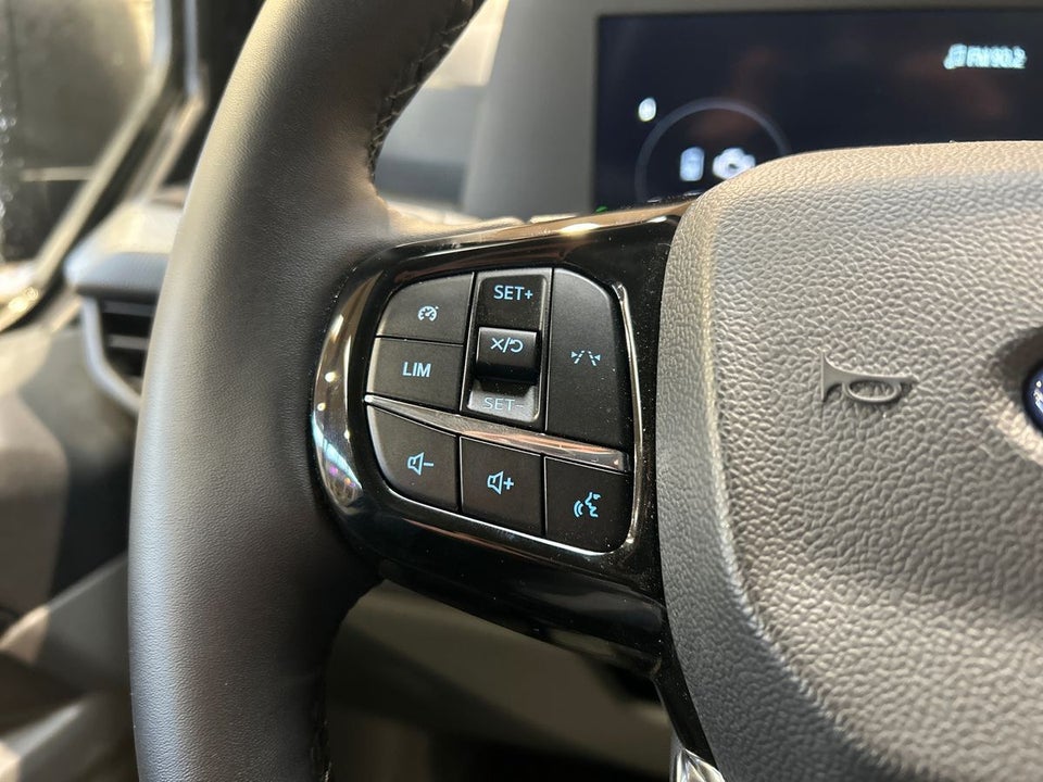 Ford Transit Custom 320L 2,5 PHEV Trend CVT