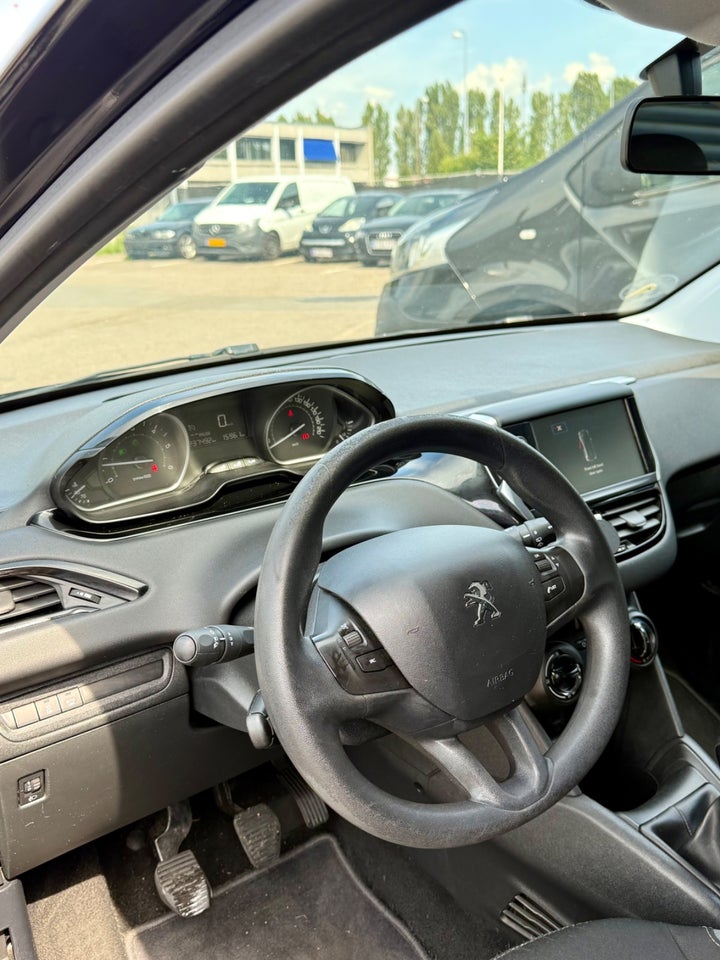 Peugeot 208 1,6 BlueHDi 100 Active 5d