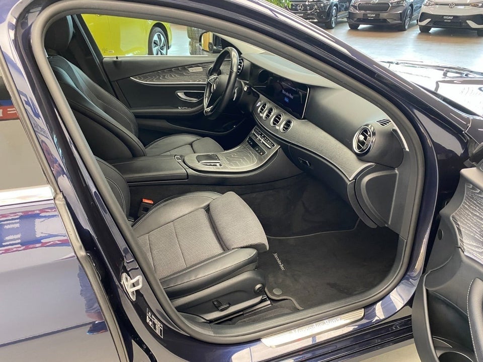 Mercedes E300 de 2,0 stc. aut. 4Matic 5d