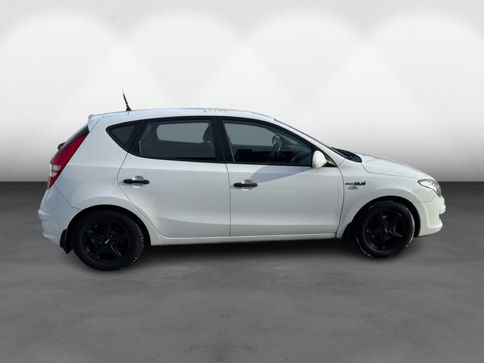 Hyundai i30 1,4 CVVT Comfort 5d