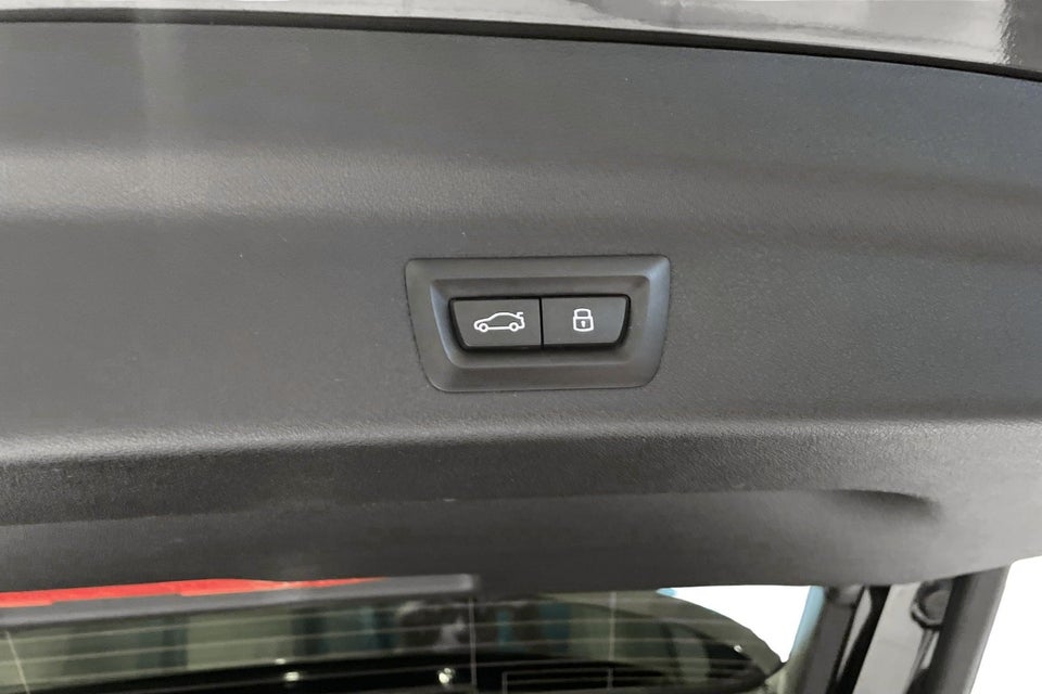 BMW iX1 xDrive30 X-Line 5d