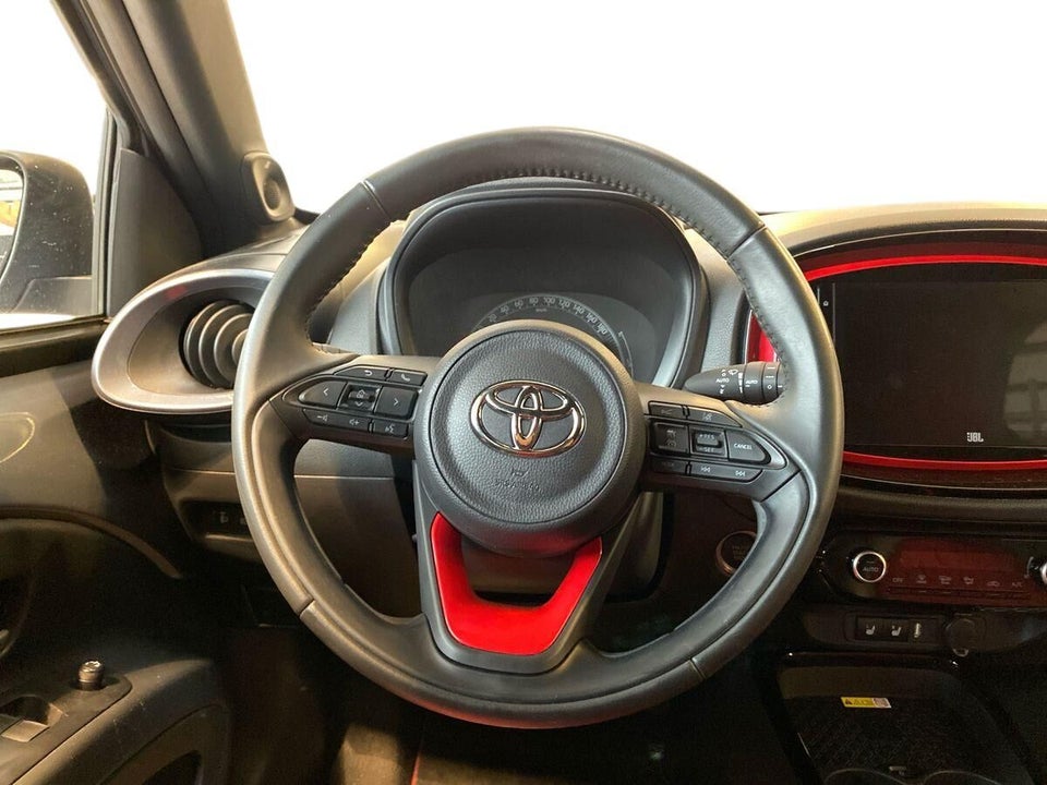 Toyota Aygo X 1,0 Undercover 5d