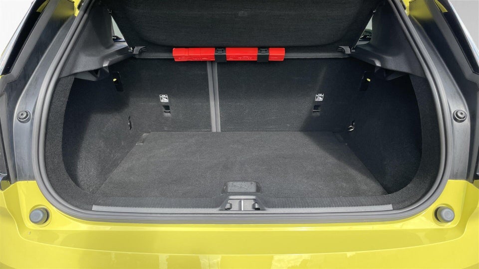 Volvo EX30 Extended Range Plus 5d