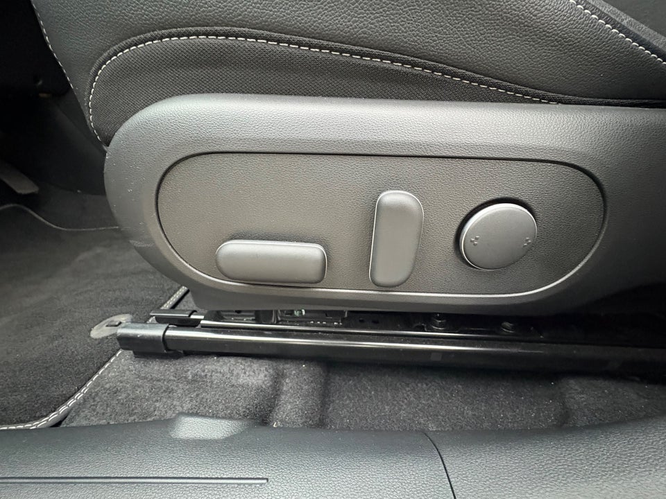 Hyundai Kona 65 EV Ultimate 5d