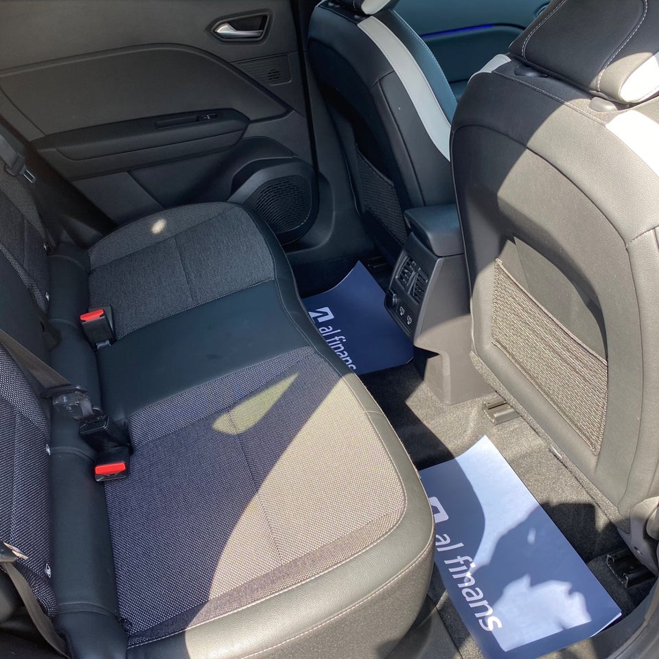 Renault Captur 1,6 E-Tech Intens 5d