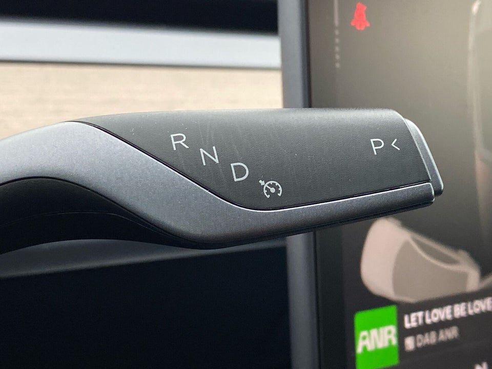 Tesla Model 3 Long Range AWD 4d