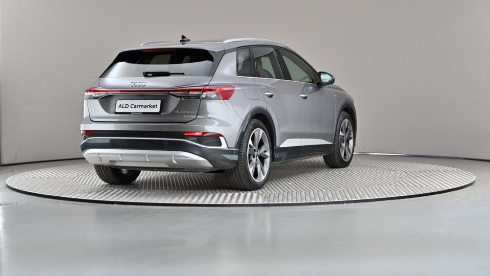 Audi Q4 e-tron 40 S-line 5d