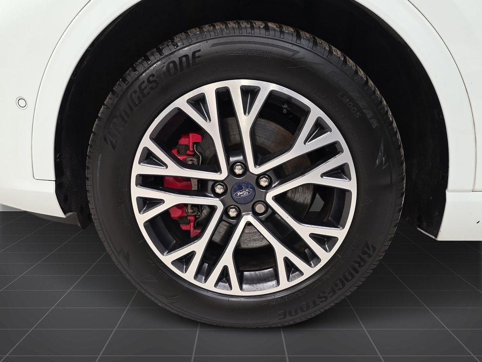 Ford Kuga 2,5 PHEV ST-Line X CVT 5d