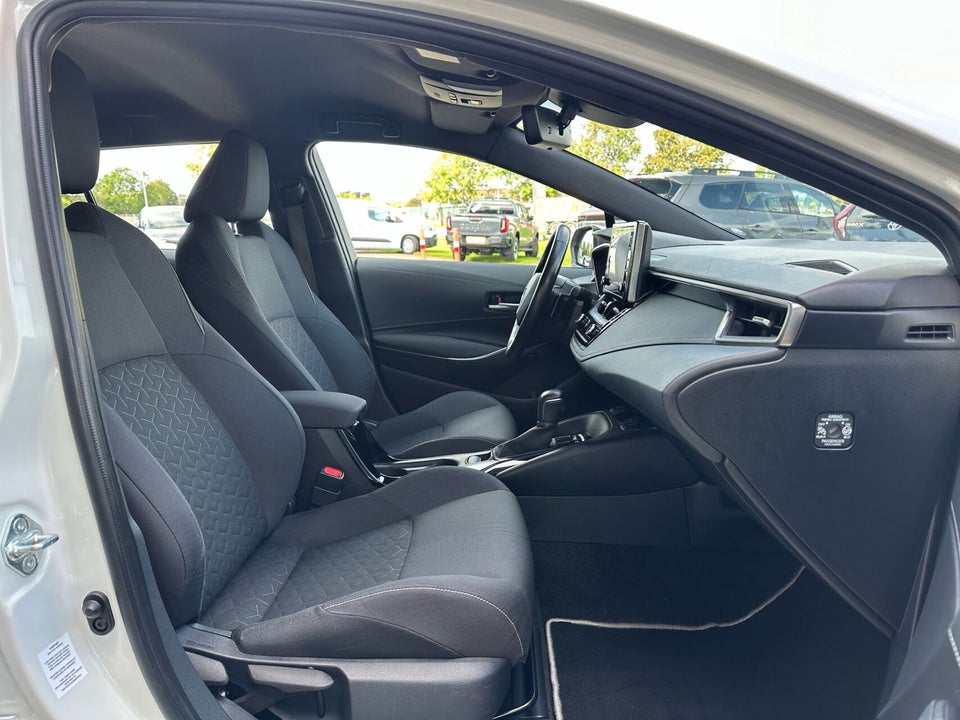 Toyota Corolla 2,0 Hybrid H3 Smart Touring Sports MDS 5d