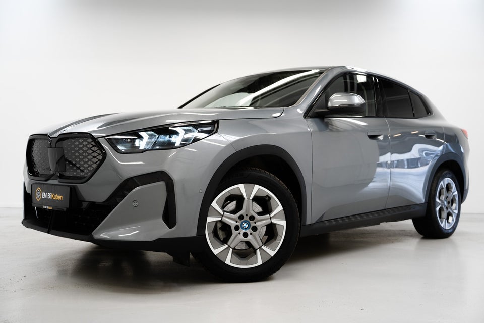 BMW iX2 eDrive20 5d