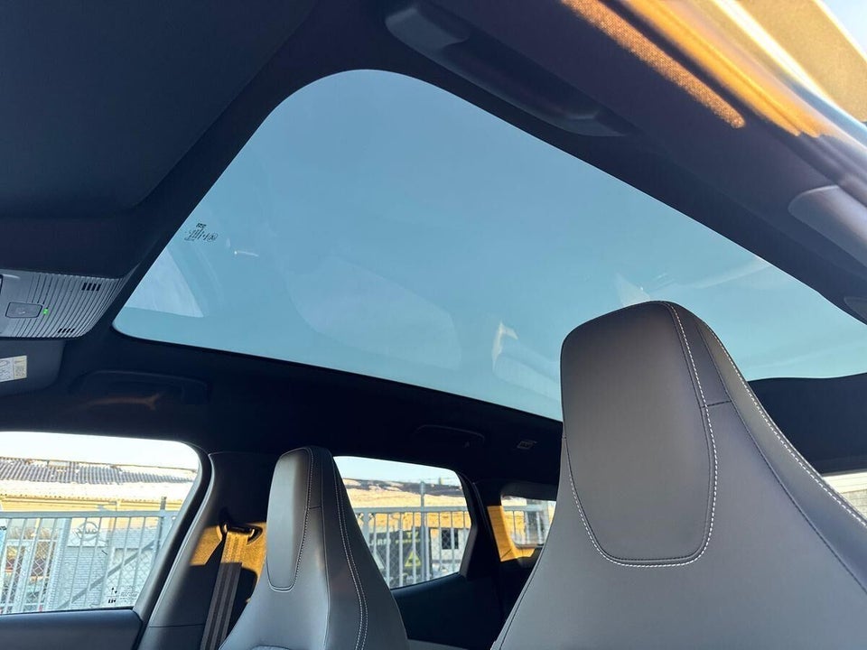 Ford Explorer 79 Premium Extended Range 5d