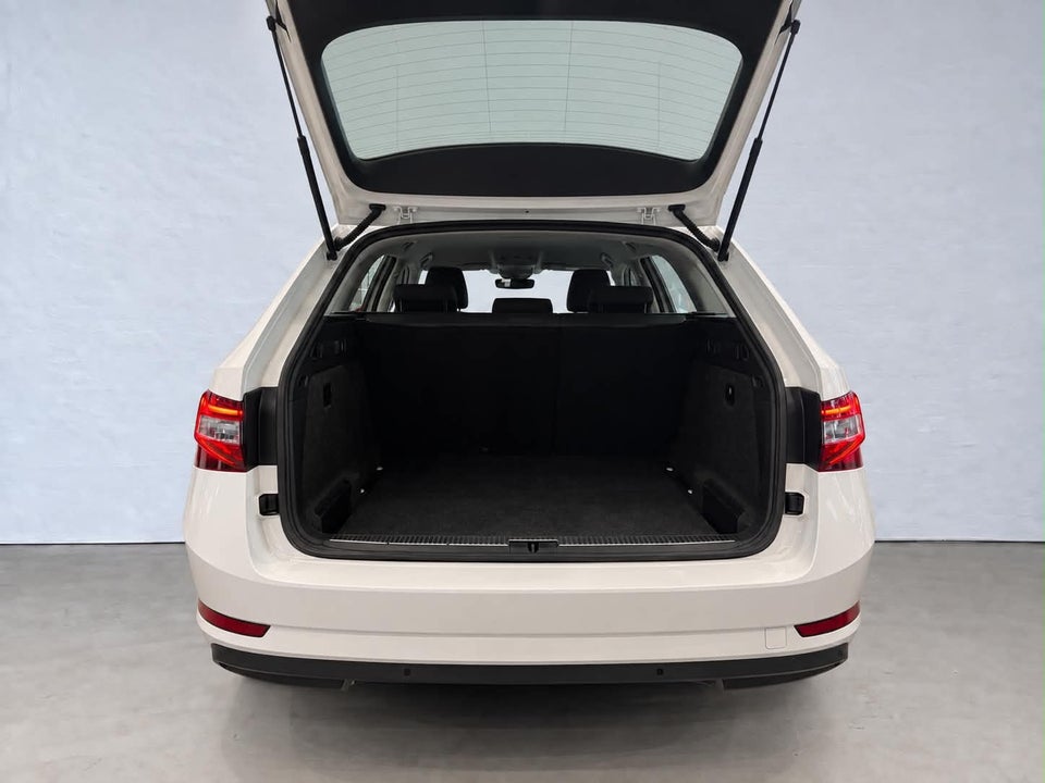 Skoda Superb 1,4 TSi 150 Style Combi DSG 5d