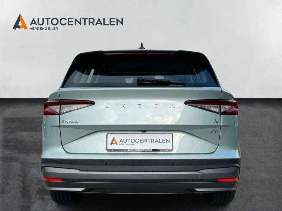 Skoda Enyaq 60 iV Plus 5d