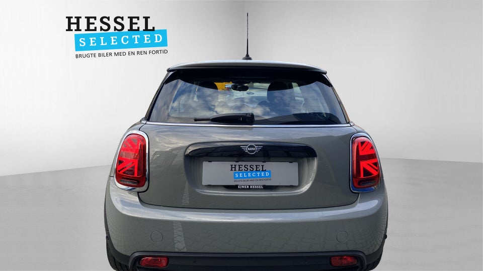 MINI Cooper SE Essential 3d